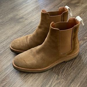 Women by common projects tan suede chelsea ankle boots size 36/6